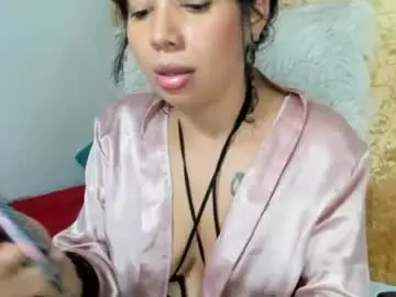 Chaturbate Live Sex of sarahlovexxv