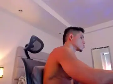 Chaturbate Live Sex Cam of chrismorgan24