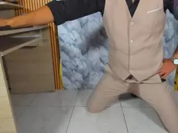 Chaturbate Free Porn Cam of hiddenoffice