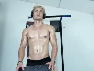 Chaturbate Free Porn Cam of titan_fitness