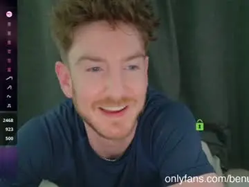 Chaturbate Live Sex Cam of heyhotty1