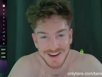 Chaturbate Nude Webcam of heyhotty1