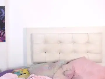 Chaturbate Live Sex Cam of isabela_love01