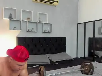 Chaturbate Free Live Porn of tyler_hank1