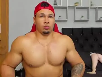 Chaturbate Adult Video Chat of tyler_hank1