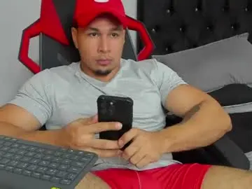 Chaturbate Adult Video Chat of tyler_hank1