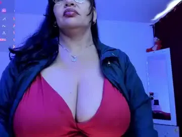 Chaturbate Private Sex Chat of esmeralda_milf1