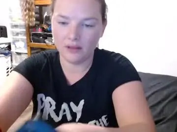 Chaturbate Live Sex Cam of fionna_fineas