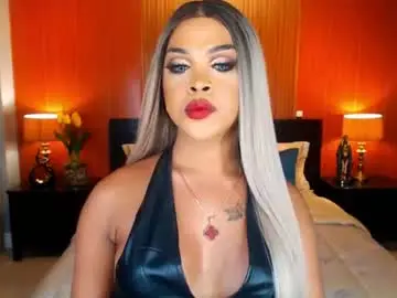 Chaturbate Watch Live Sex Cams of urmajestytyra