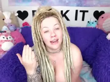 Chaturbate Adult Webcam of mackenziewolfe