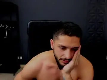 Chaturbate Free Live Porn of troywade