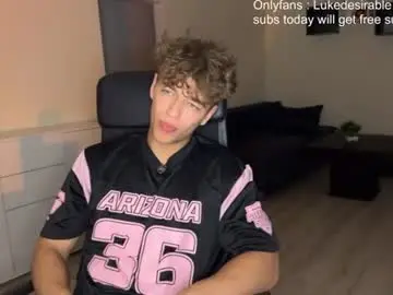 Chaturbate Best live sex cam show of lukedesirable