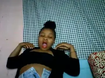 Chaturbate Live Sex Cam of lunoriah