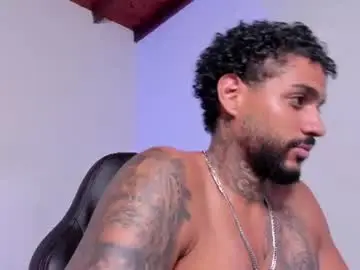 Chaturbate Live Porn of luigi1_