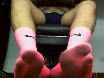 Chaturbate Live Sex Cam of alphafindom982