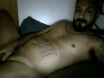Chaturbate Nude Webcam of larrabee13