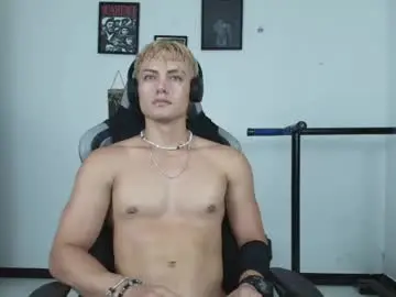 Chaturbate Best live sex cam show of lover_fitnessboy