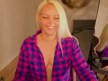 Chaturbate Watch Live Sex Cams of april_nelson