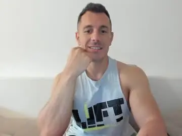 Chaturbate Adult Video Chat of roberto4ever