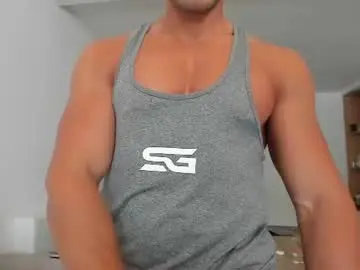 Chaturbate Best live sex cam show of roberto4ever
