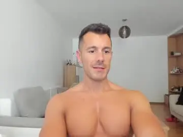 Chaturbate Free Live Porn of roberto4ever