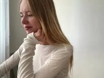 Chaturbate Live Sex Cam of bebravee