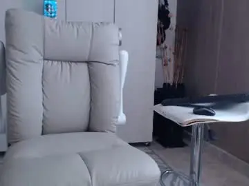 Chaturbate Live Sex Cam of derek_group