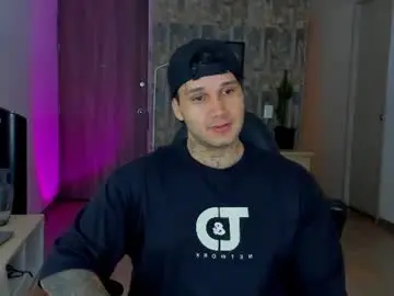Chaturbate Live Porn of im_deymon