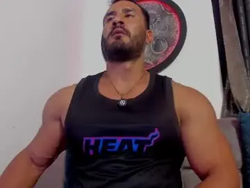 Chaturbate Watch Live Sex Cams of curt_x