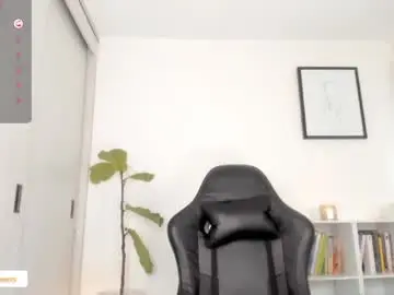 Chaturbate Live Sex of lucia_lee_