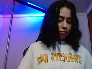 Chaturbate Live Sex Cam of martina3120