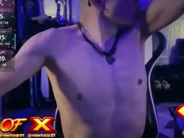 Chaturbate Best live sex cam show of robertcicijr21