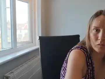 Chaturbate Live Sex Cam of eatmypie69