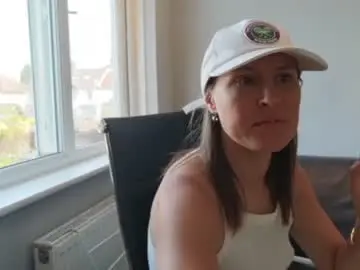 Chaturbate Live Sex Cam of eatmypie69