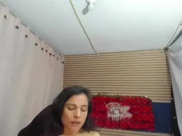Chaturbate Live Sex Cam of rosse_25