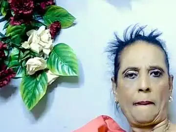 Chaturbate Watch Live Sex Cams of hot_queen58