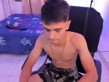Chaturbate Adult Webcams of aron_boyy
