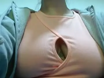 Chaturbate Live Sex Cam of candymilfff