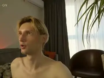 Chaturbate Best live sex cam show of artkita