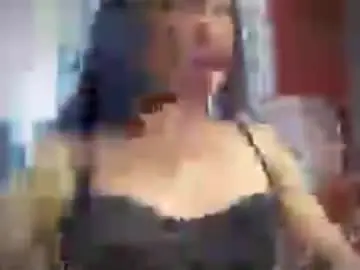 Chaturbate Live Sex Cam of yourehot_pretty