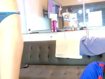 Chaturbate Watch Live Sex Cams of tinycasey18