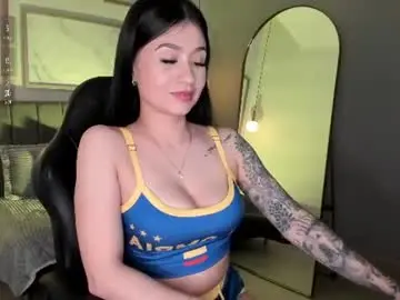 Chaturbate Best live sex cam show of nahomekuperth_