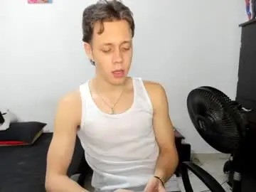 Chaturbate Live Sex Cam of santiceballo
