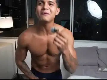 Chaturbate Free Porn Cam of paradise_boy_s