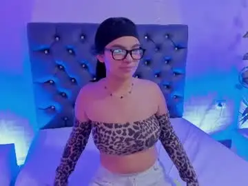 Chaturbate Nude Webcam of zoe_rousee_