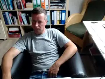 Chaturbate Live Sex Cam of maddmax8