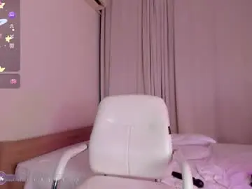 Chaturbate Live Sex Cam of moonlight8_