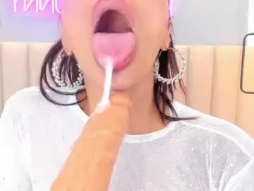 Chaturbate Sex Cam of leamonroe__