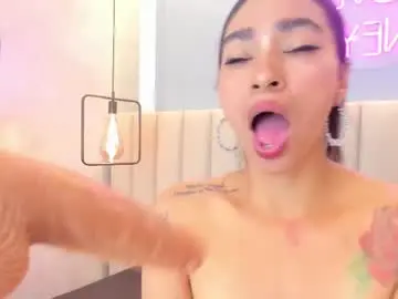Chaturbate Live Sex Cam of leamonroe__