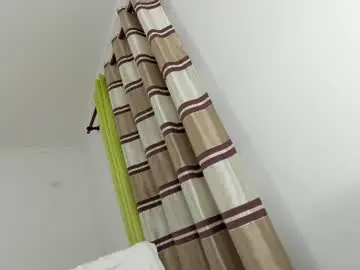 Chaturbate Live Sex Cam of ehotlovea